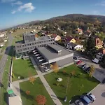 Hotel Pivotel Mmx Dobrichovice
