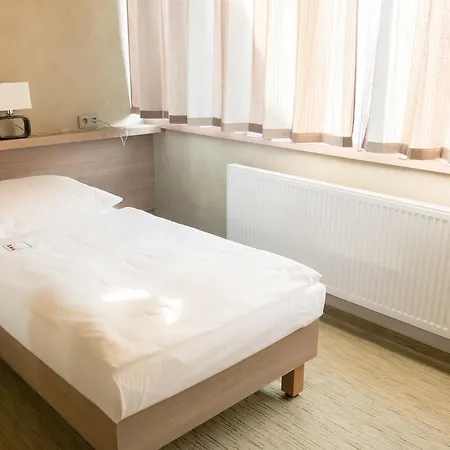 Hotel Pivotel Mmx Dobrichovice