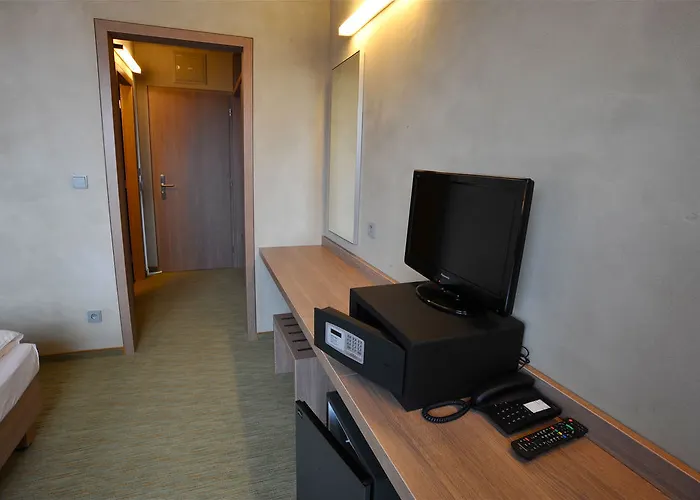 Hotel Pivotel Mmx 3*