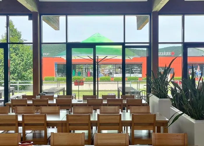 Hotel Pivotel Mmx Dobrichovice